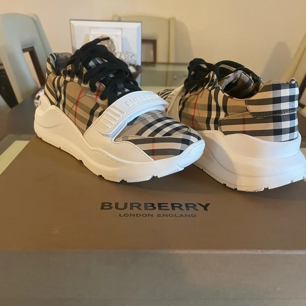 Mens Burberry Vintage Check, Suede and Leather Sneakers. - Picture 3 of 9
